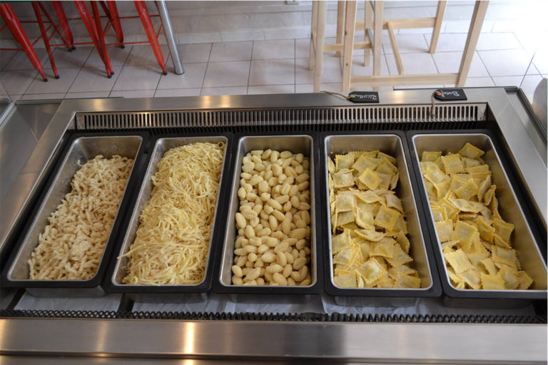 AGENCEMENT D'UN BAR A PATES Europrojet