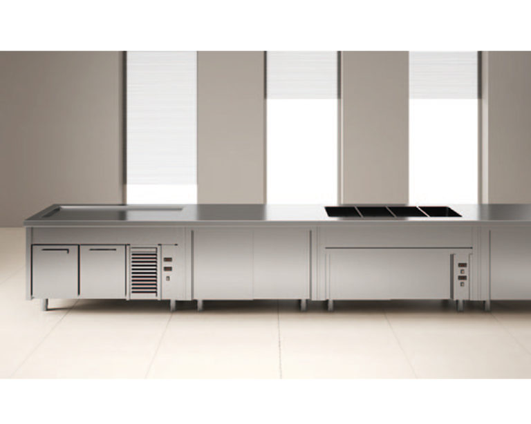 self_service_selffly830_b-z.jpg