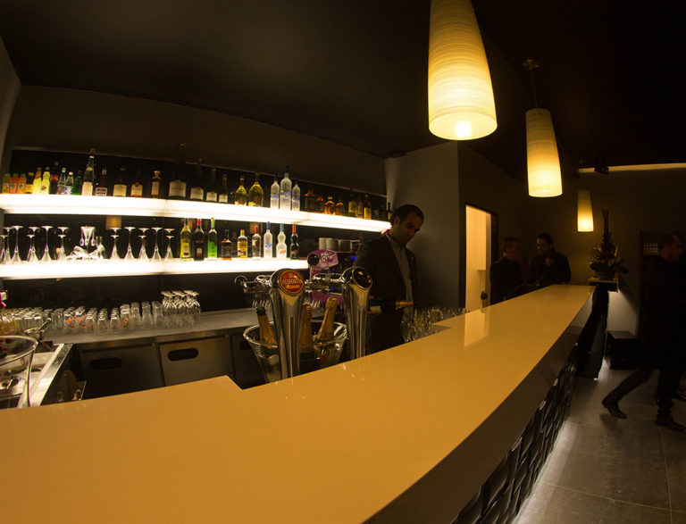 bar_c-z.jpg
