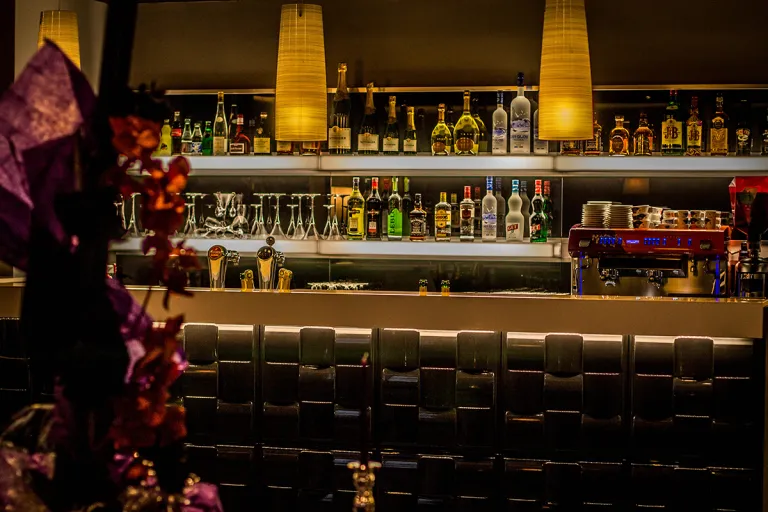 AGENCEMENT DE BARS BRASSERIES